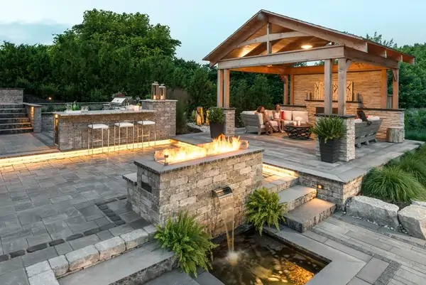 Modern Outdoor Bar Ideas