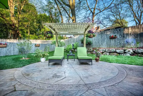 modern concrete patio ideas