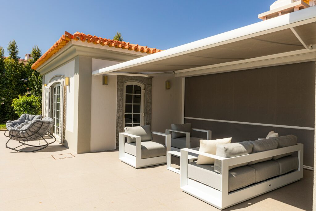 luis redondo ooY6UL3e2bk unsplash