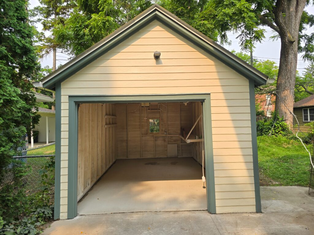 How Much Does It Cost to Build a Garage in Michigan? 8 20260727 102046 geotagged